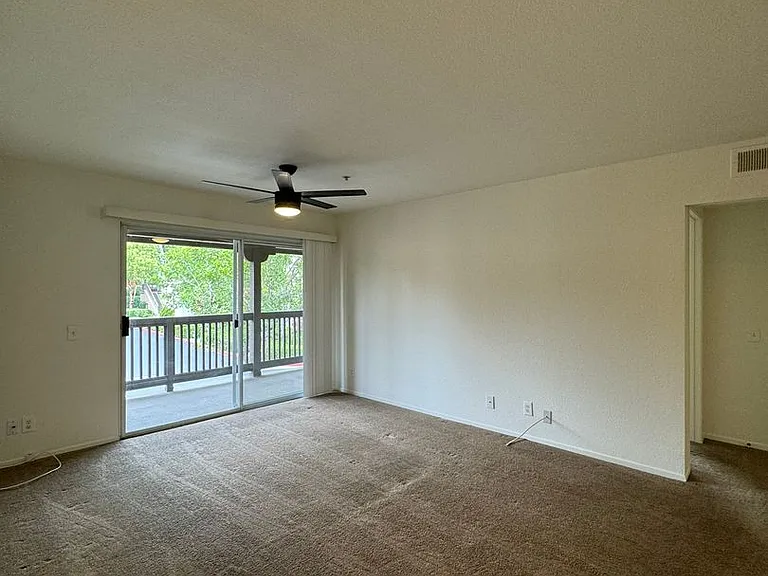 147 N Mine Canyon Rd #F — Photo 2