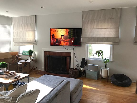 3rd image of 341 Avenue F