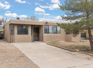 1017 Santa Clara Dr, Santa Fe, NM 87507
