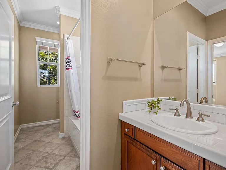 16618 Honeybee Dr — Photo 30