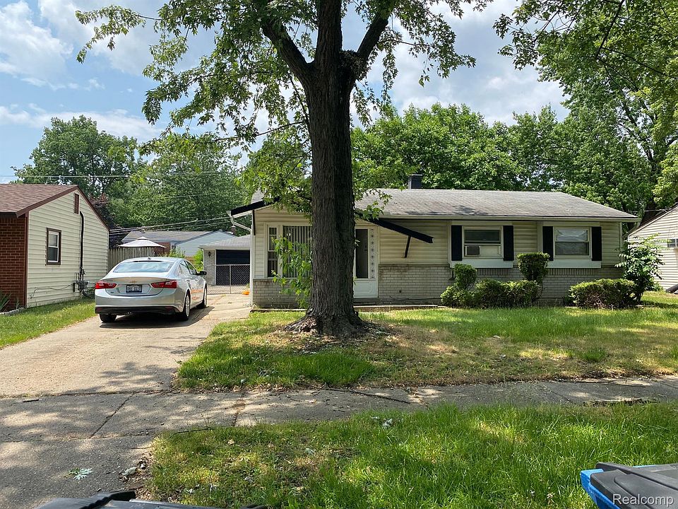 1st image of 1542 Flynn St