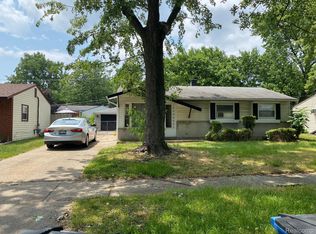 1542 Flynn St, Westland, MI 48186