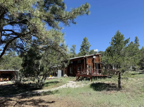 81 Felsic Rd, Grants, NM 87020