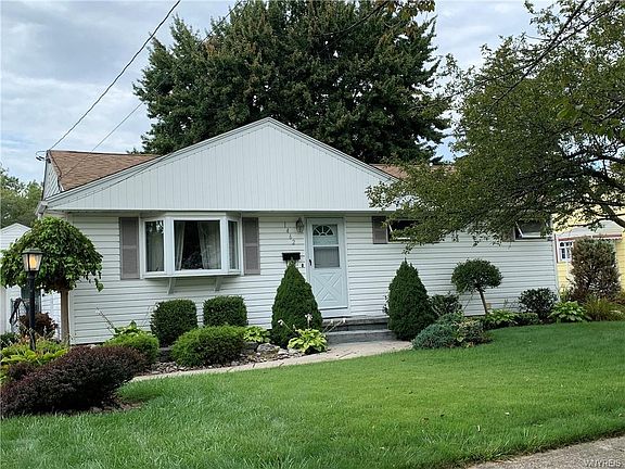 3rd image of 1462 Moll St