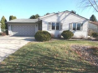 2210 Excalibur Dr, Janesville, WI 53546