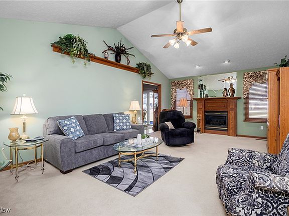4th image of 110 Stonehedge Dr