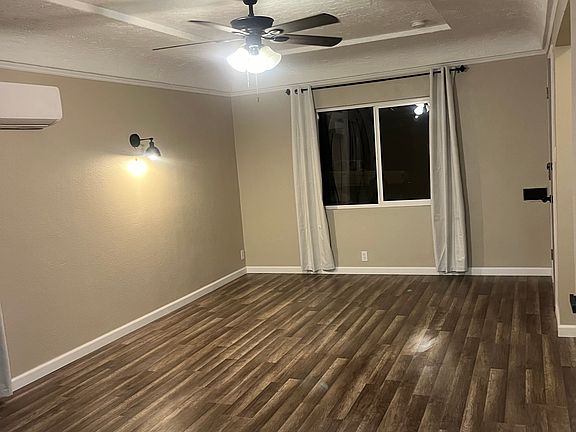 4th image of 3431 1/2 Maceo St