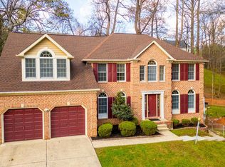 16 Wood Raven Ct, Parkville, MD 21234