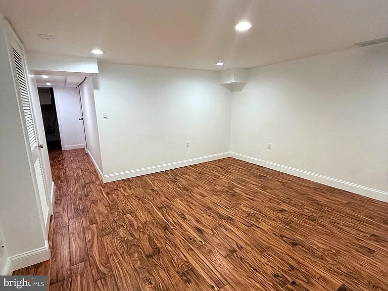 3646 Genesee Dr — Photo 21