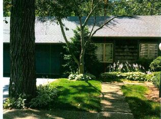 31 Stonewood Ct, Racine, WI 53402