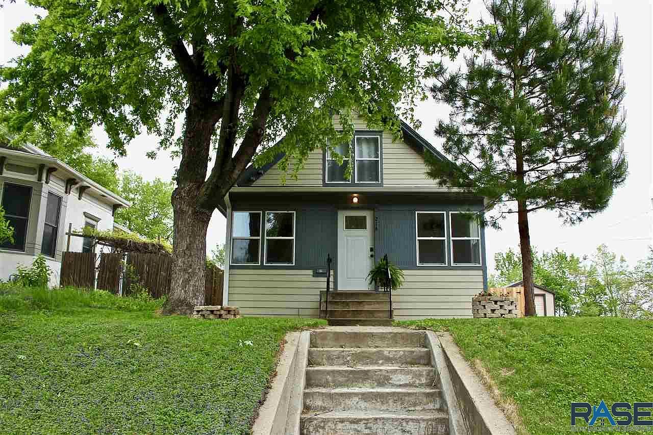 218 N Spring Ave, Sioux Falls, SD 57104 Zillow