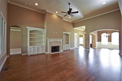 5th image of 1420 Wolf Creek Dr