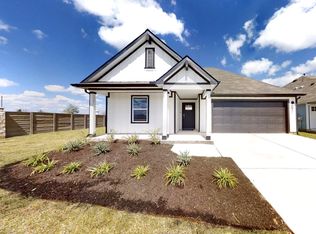 225 Fort Clark Springs Dr, Hutto, TX 78634