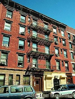 Rented by Adina Realty | media 22