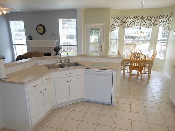 5th image of 1610 Somerset Canyon Ln