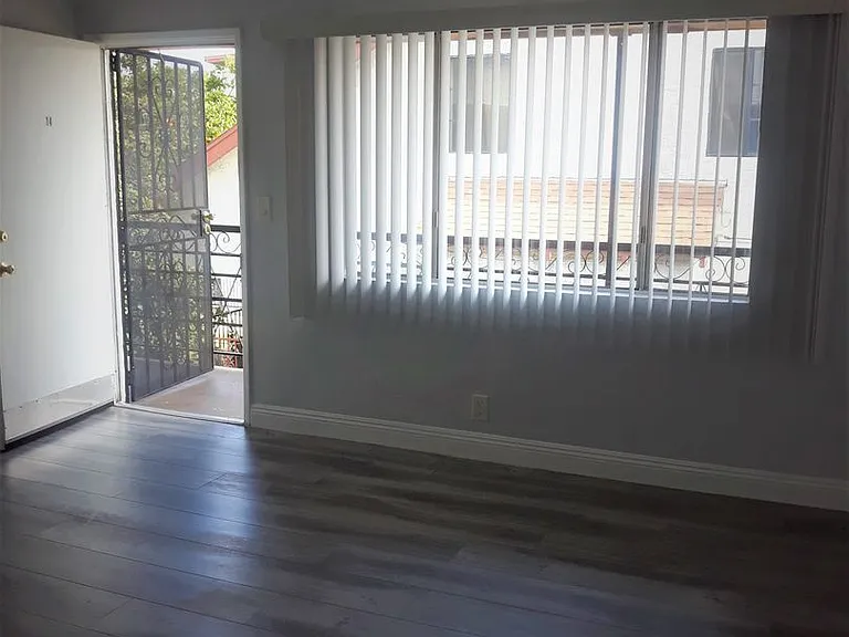 6347 Malabar St — Photo 2