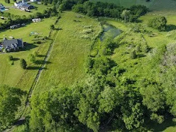 1024 Peak Dr, Castalian Springs, TN 37031