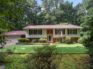 281 Dogwood Trl, Commerce, GA 30529
