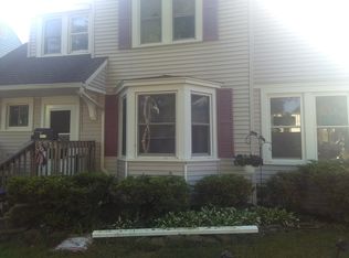 1413 Pettis St, Lansing, MI 48910