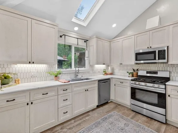 11258 Center St, Brookdale, CA 95007