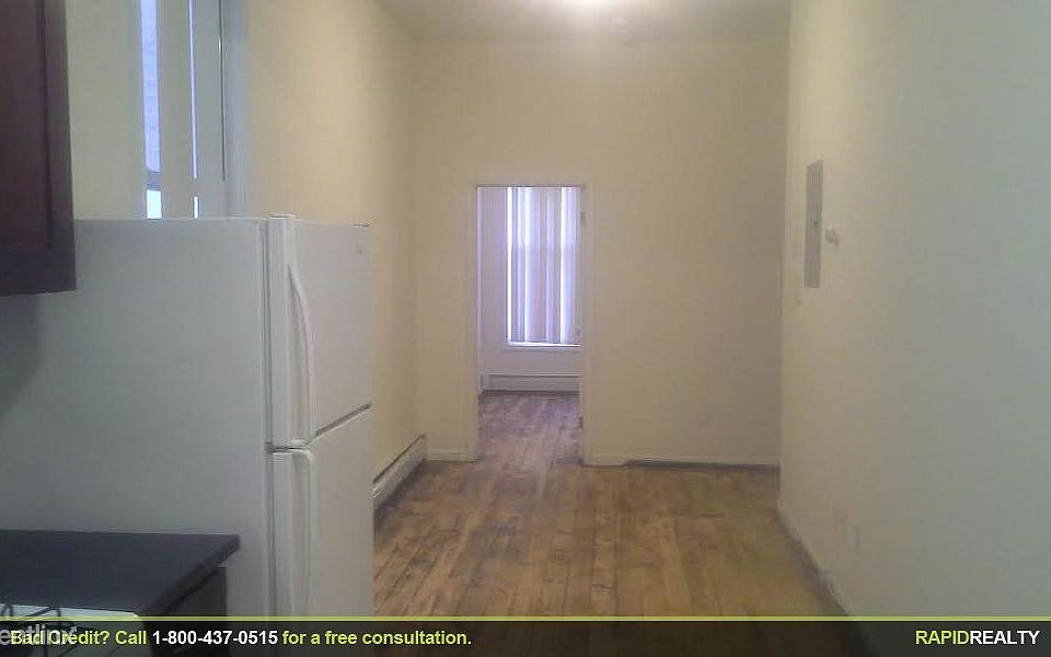 2nd image of 9218 101st Ave