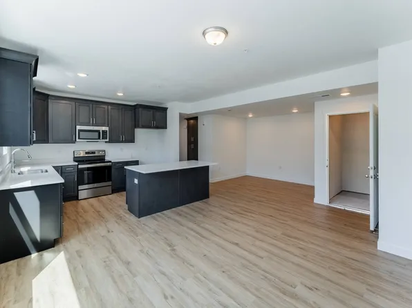 8333 S Iris Lumi Ln W #1Q-204, Midvale, UT 84047