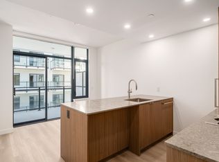626 Claremont St #808, Coquitlam, BC V3J 3T4