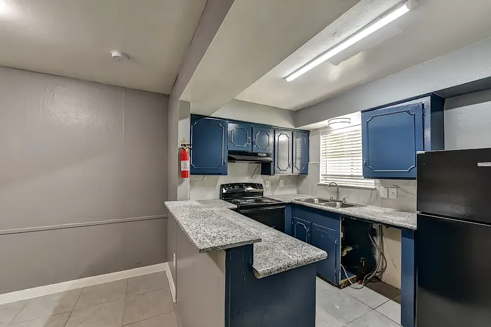 Glen Willow Apartments — Photo 2