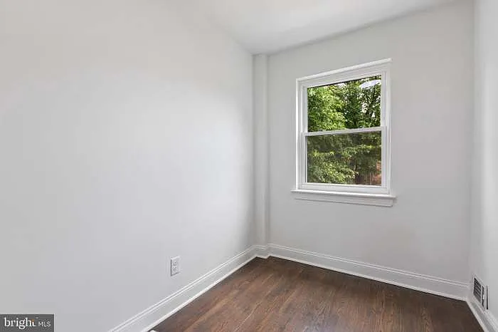 3962 E Capitol St NE — Photo 9