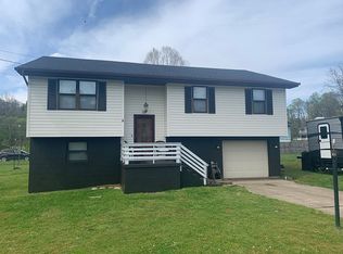521 Lynn Rd, Kenova, WV 25530