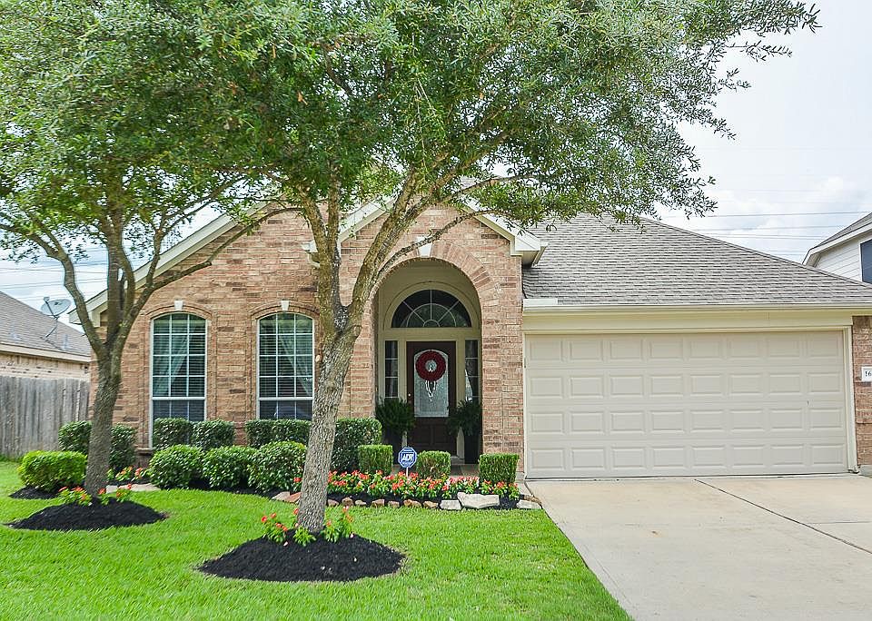 1st image of 16714 Dellwood Springs Dr