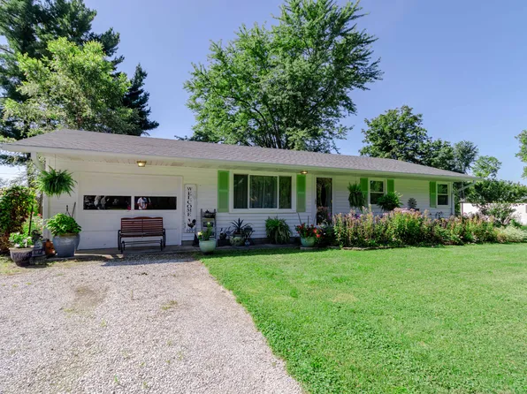 106 Westwood Rd, Fillmore, IN 46128