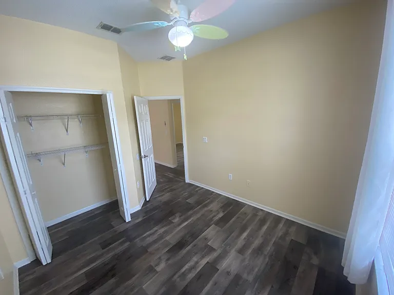 302 Bluff Pass Dr — Photo 15