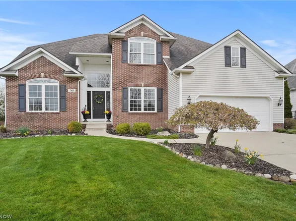 765 Archwood Rd, Wadsworth, OH 44281