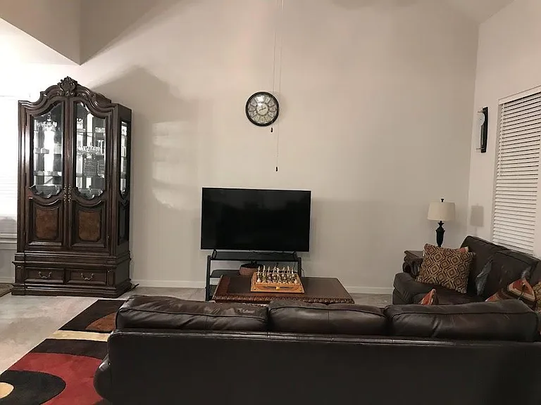 6037 Amalea Ln — Photo 38