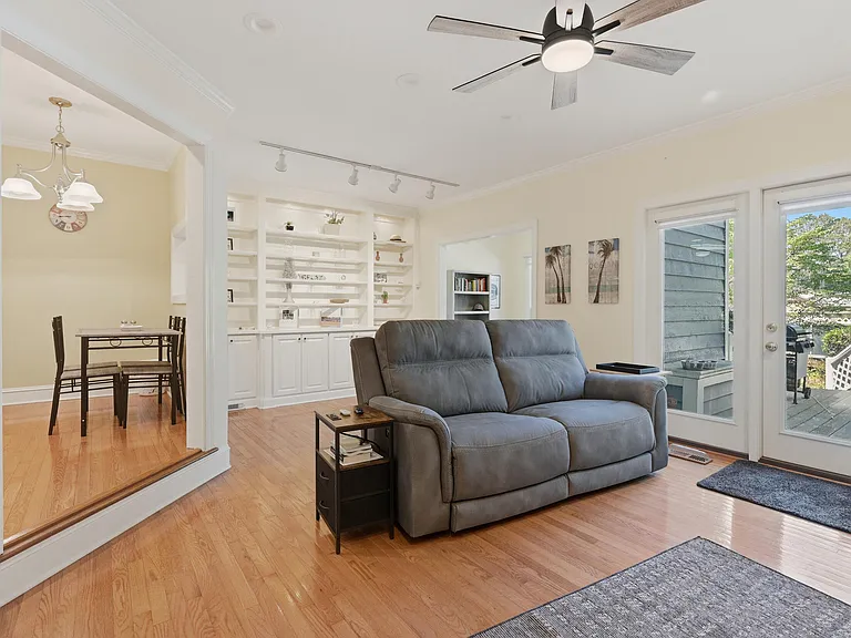 7514 Wellesley Park S — Photo 15