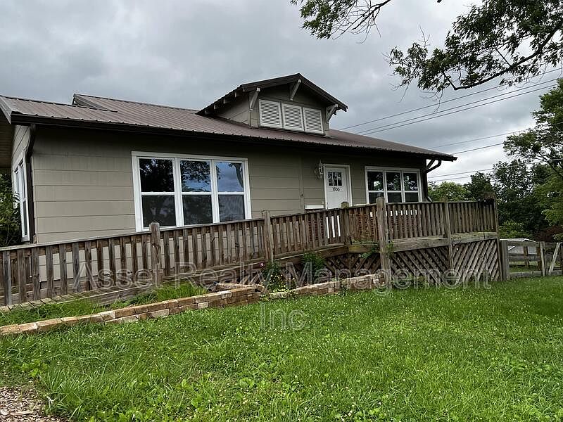 1st image of 3900 Irola St
