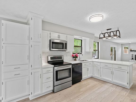 4th image of 8766 Gallo Dr