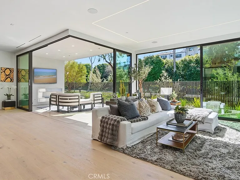 400 Heliotrope Ave — Photo 8