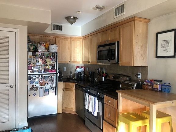 3rd image of 28-42 38th St #2