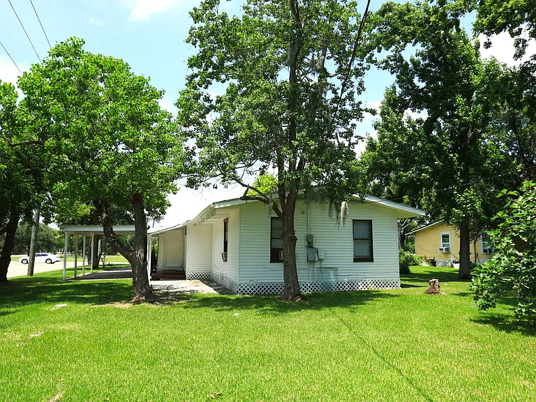 302 Circle Way St — Photo 10