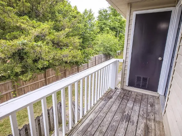 609 Nixon St APT 1, Wilmington, NC 28401