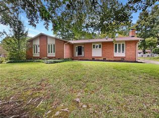 1911 Greenstone Pl, High Point, NC 27265