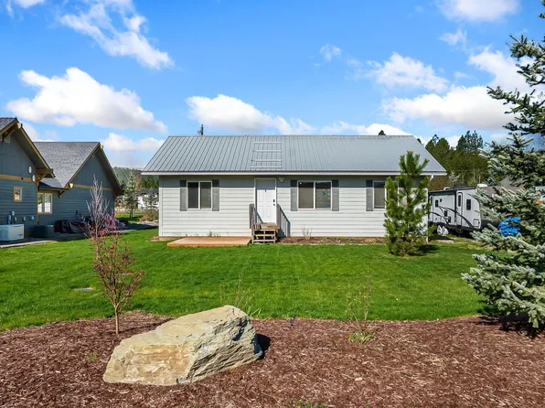 302 Mill Rd, Dover, ID 83825