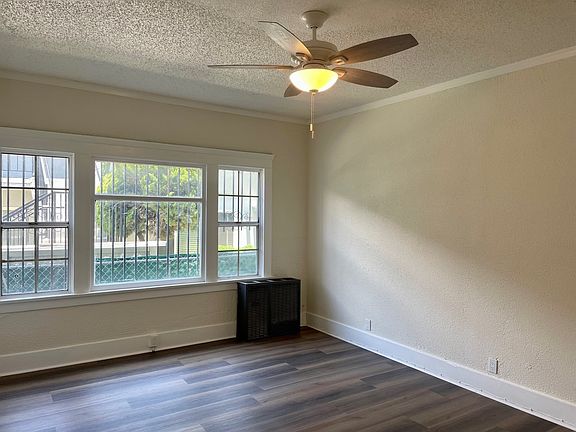 3rd image of 1565 Pine Ave #1571