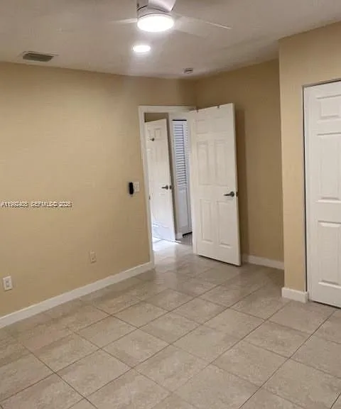 2820 SW 65th Ave — Photo 9