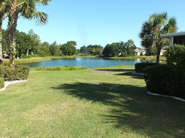 830 Regal Manor Way, Sun City Center, FL 33573