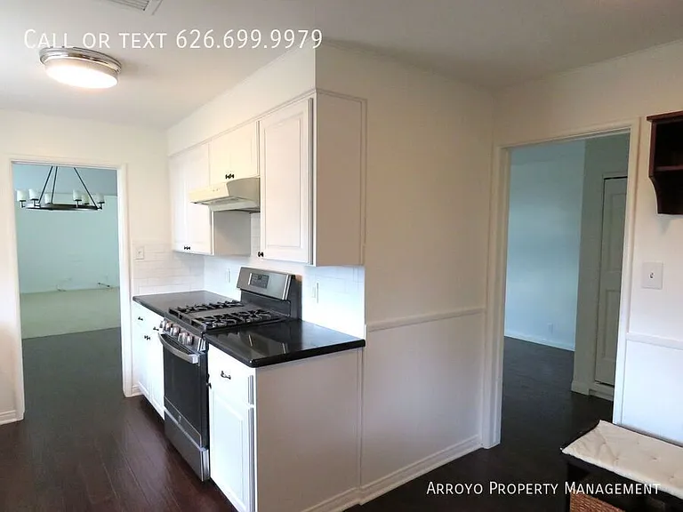 1165 Leonard Ave — Photo 13