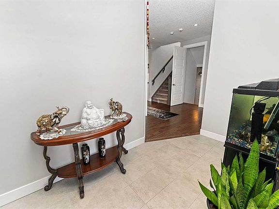 3rd image of 1402 NW Price Rd