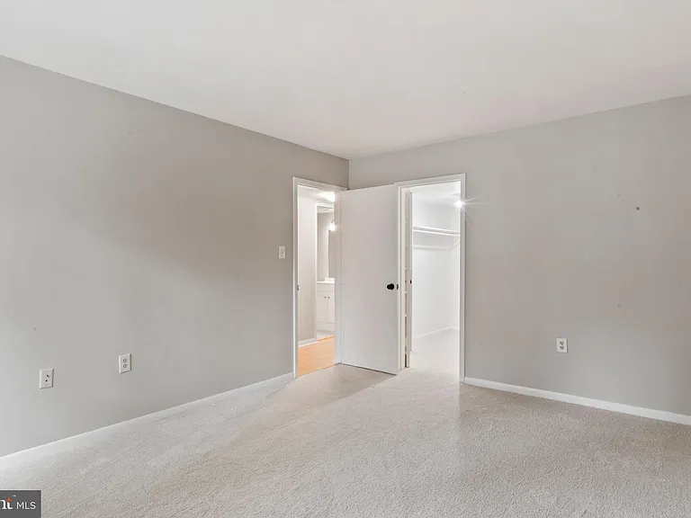 1422-1422 Northgate Sq #12B — Photo 23